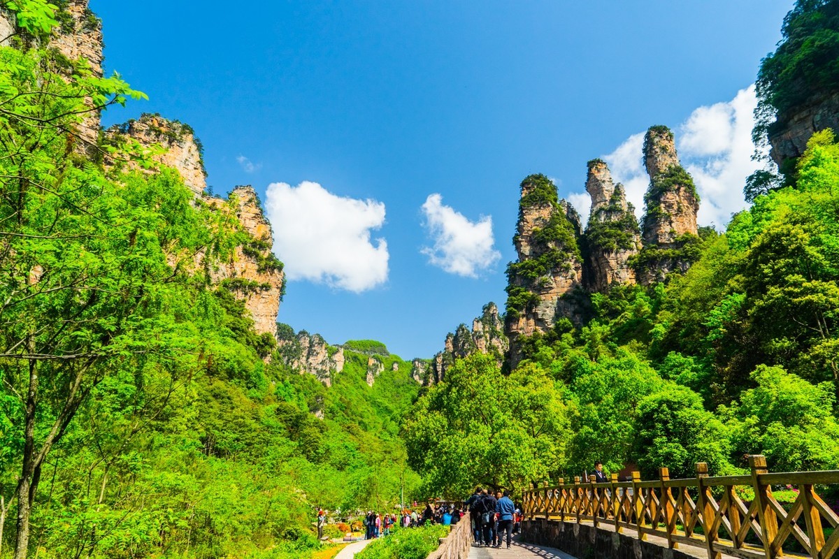 Ten-Mile Gallery in zhangjiajie tour package 